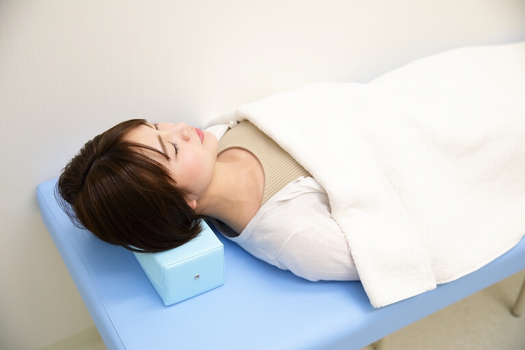 鎮静剤によって眠ったままの状態で検査を受けられます